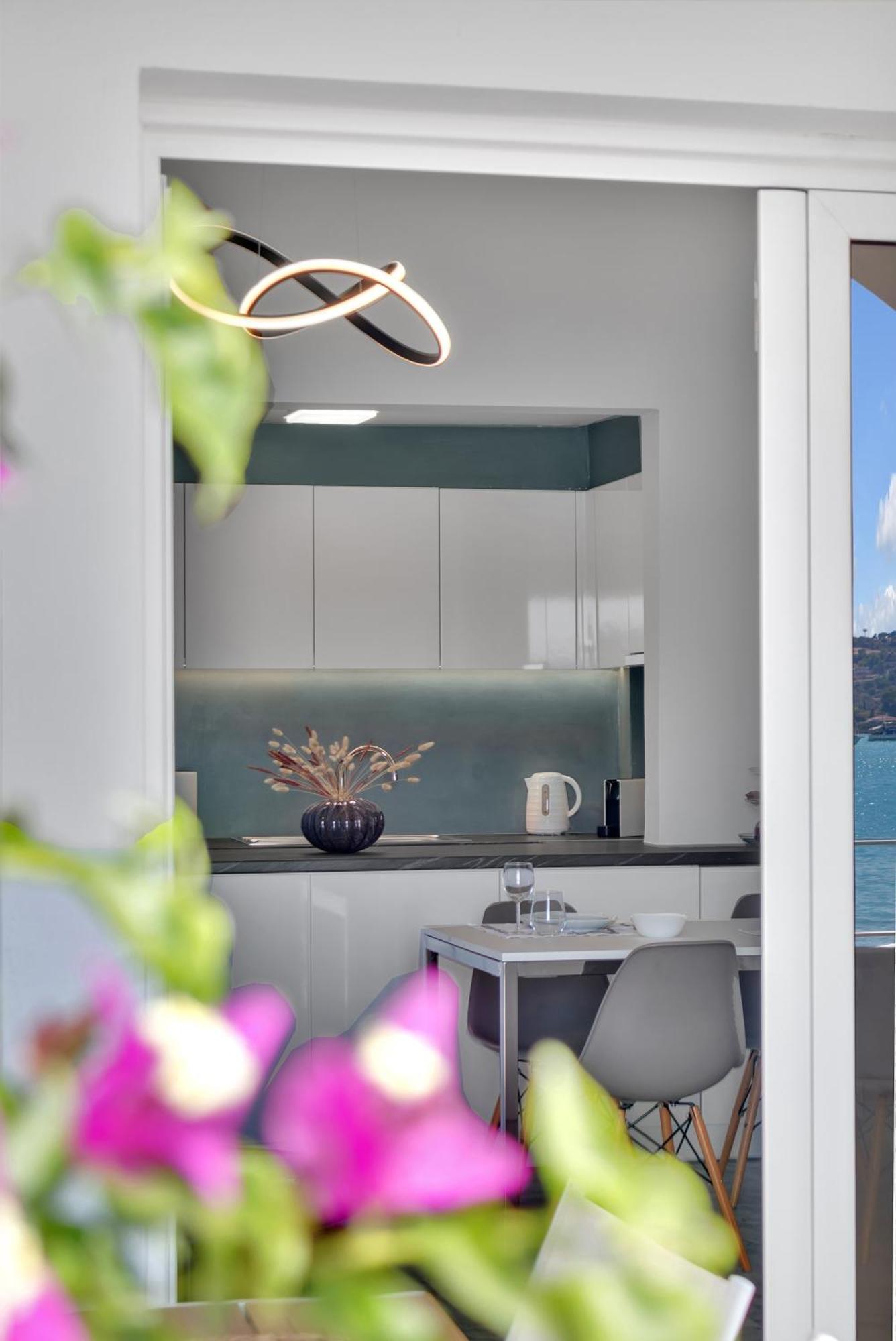 Kavouraki Apartment & Studio Porto Heli Luaran gambar