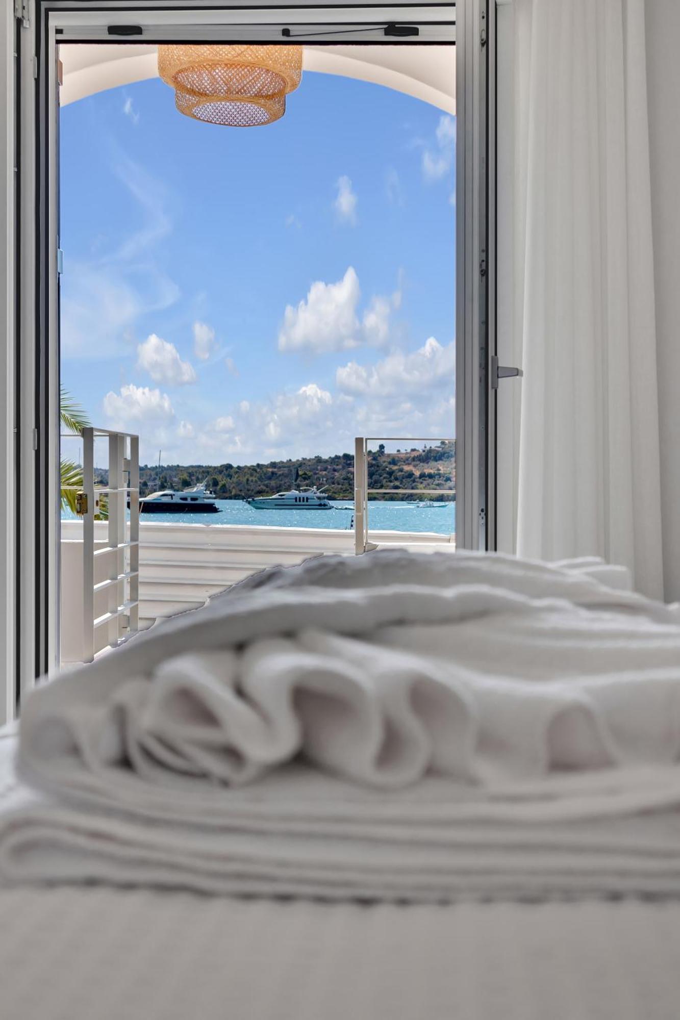 Kavouraki Apartment & Studio Porto Heli Luaran gambar